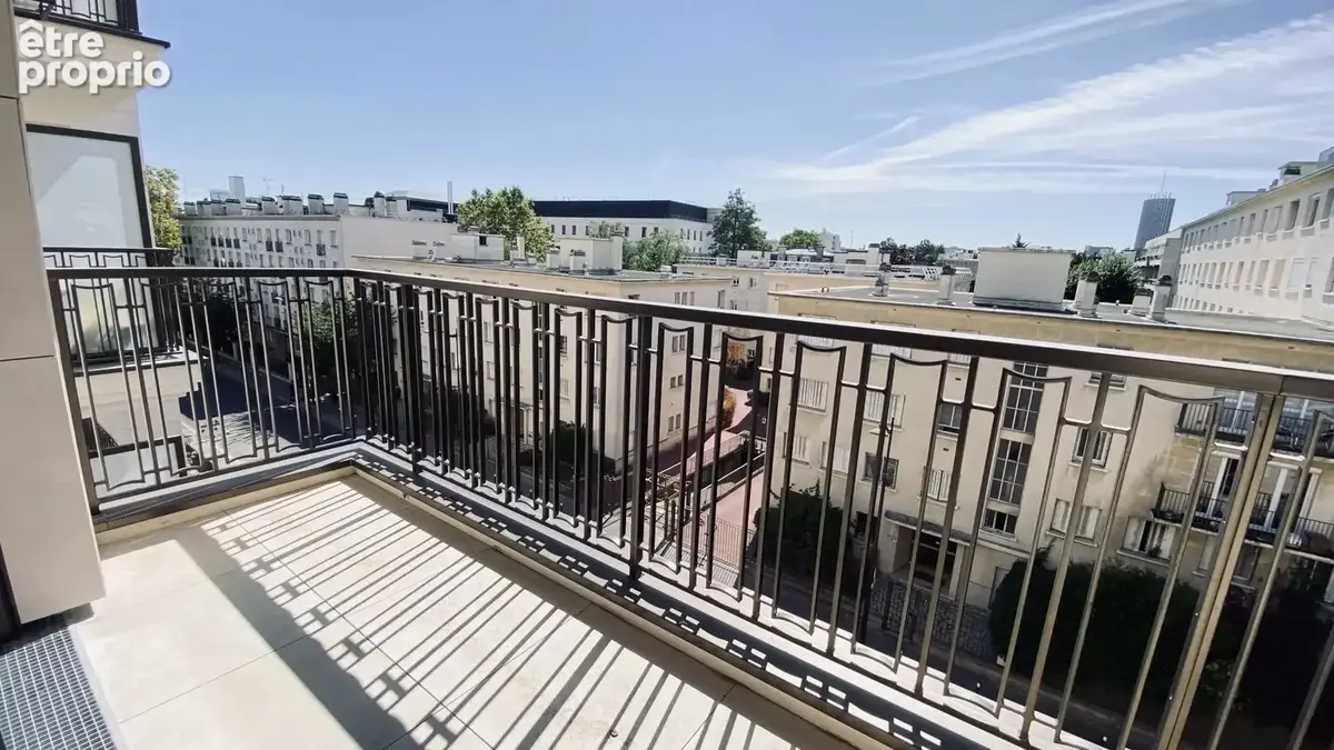 Appartement à NEUILLY-SUR-SEINE