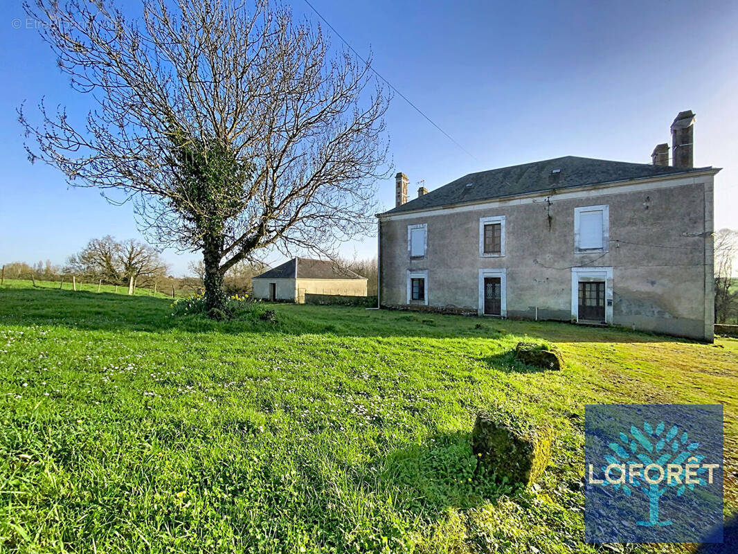 Maison à LA CHAPELLE-THEMER