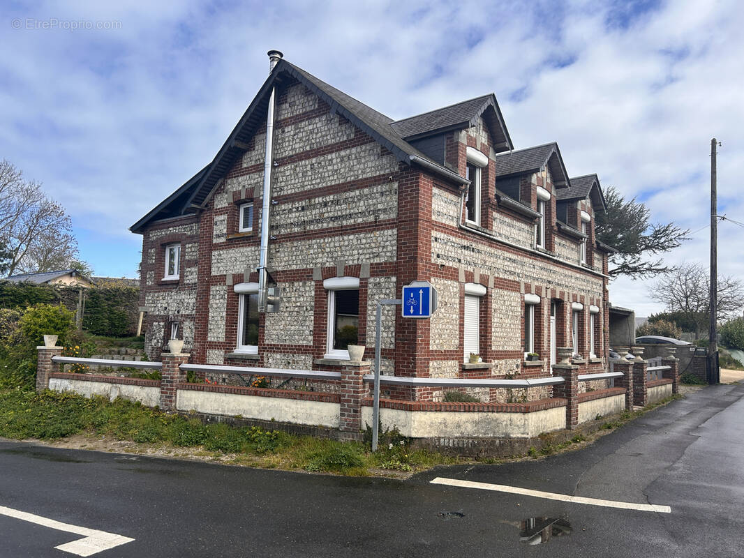 Maison à SENNEVILLE-SUR-FECAMP