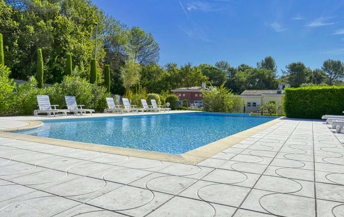Maison à MOUGINS