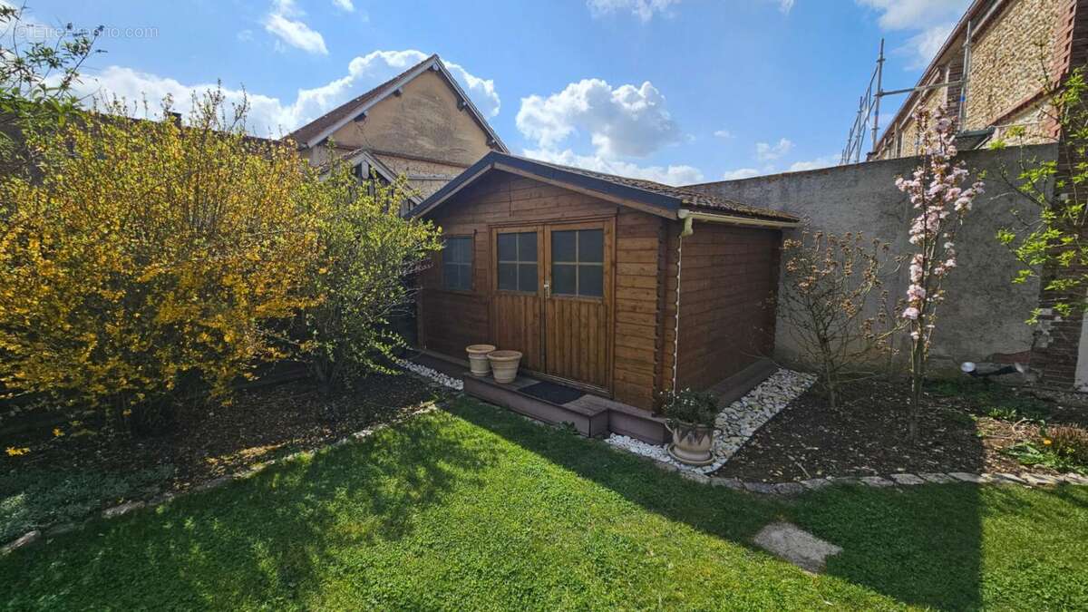 Maison à HOUDAN