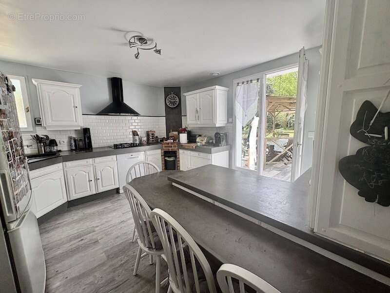 Maison à CHATEAUFORT