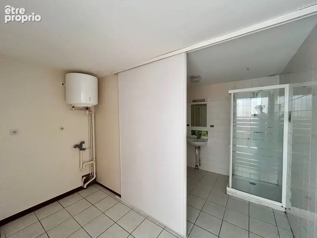 La Crèche centre, maison de ville 112 m², 3 chambres, cour - photo 7