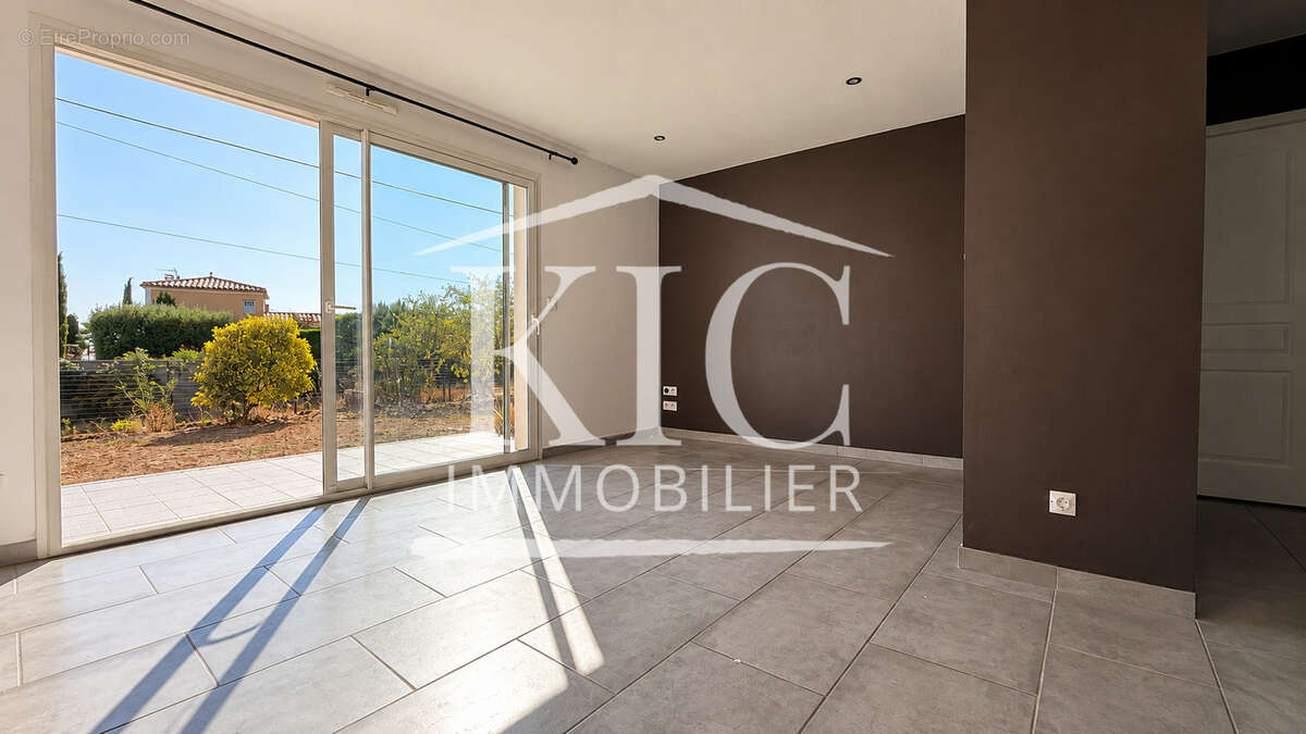 Proche trebes - maison - 3 chambres - jardin - garage - panneaux solaires - photo 3