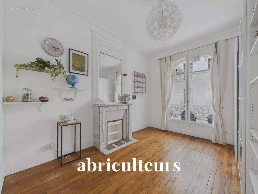 Appartement à PARIS-6E