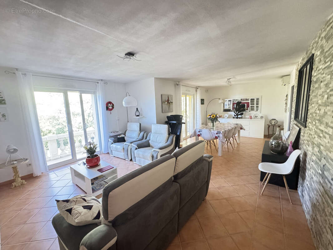 À vendre à Aups   Superbe villa récente avec piscine - photo 21