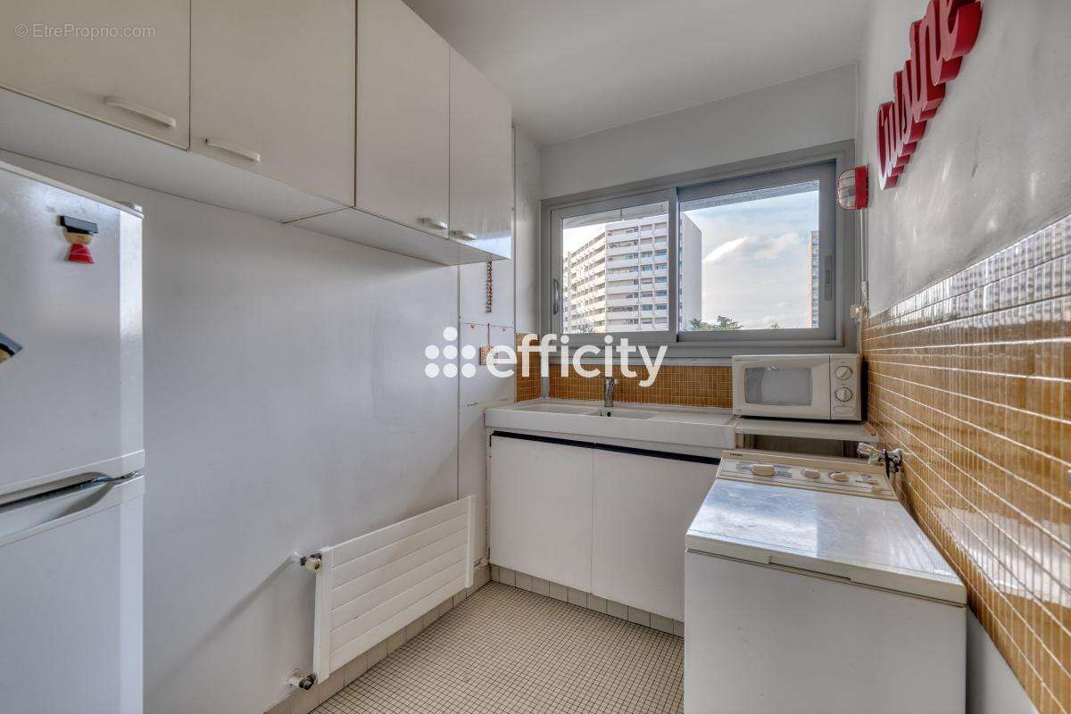 Appartement à PARIS-12E