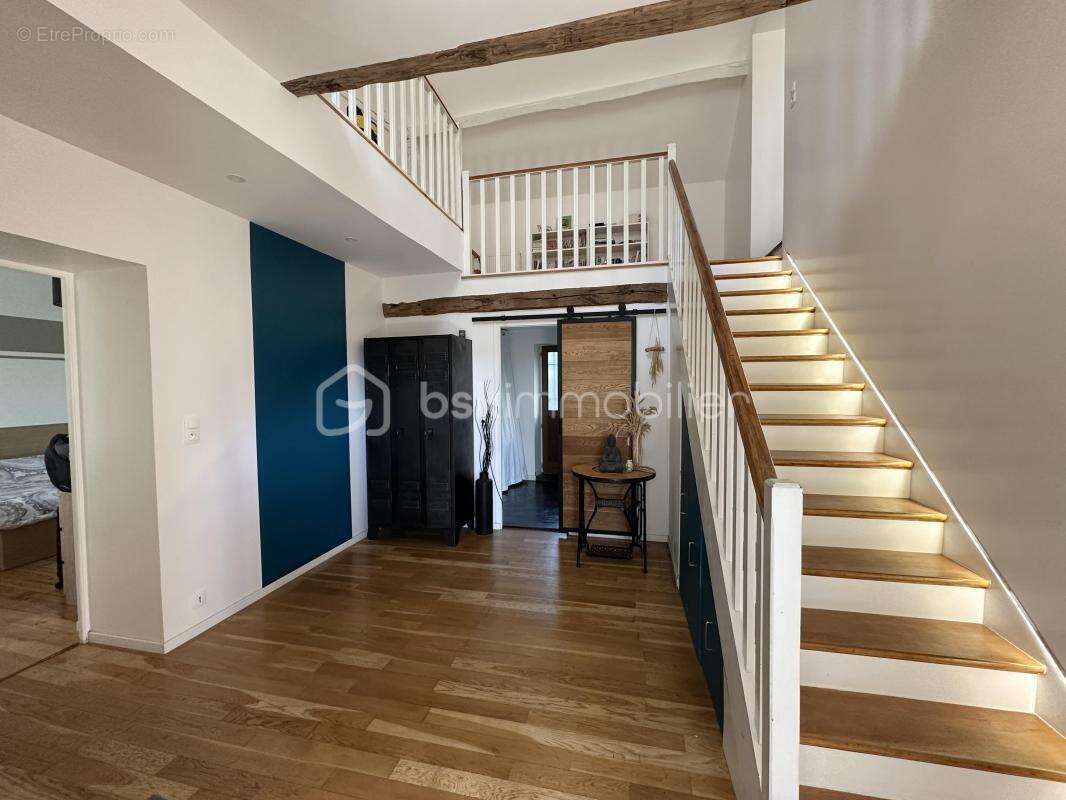 Maison à MOISSY-CRAMAYEL