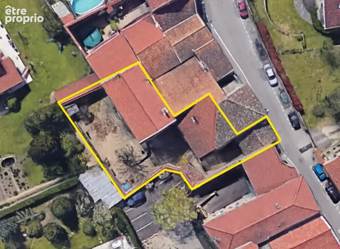 MILLERY – Beau potentiel pour cette maison P7 avec jardin, sous-sol et dépendances - photo 17
