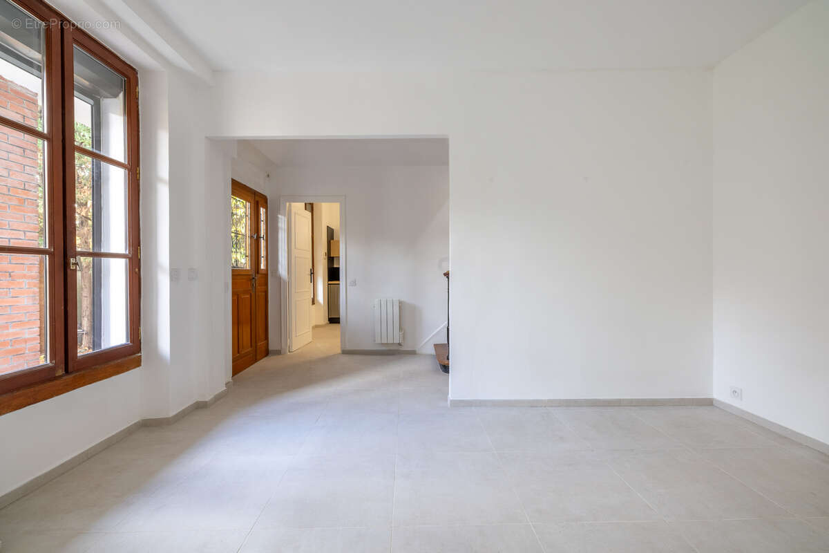 Maison à SAINT-MAUR-DES-FOSSES