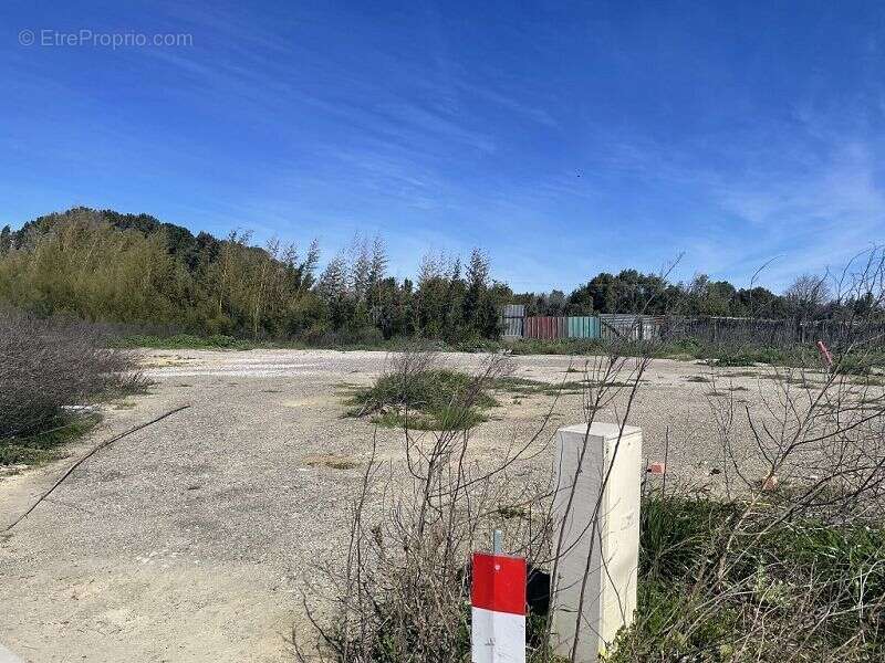 Terrain à ELNE