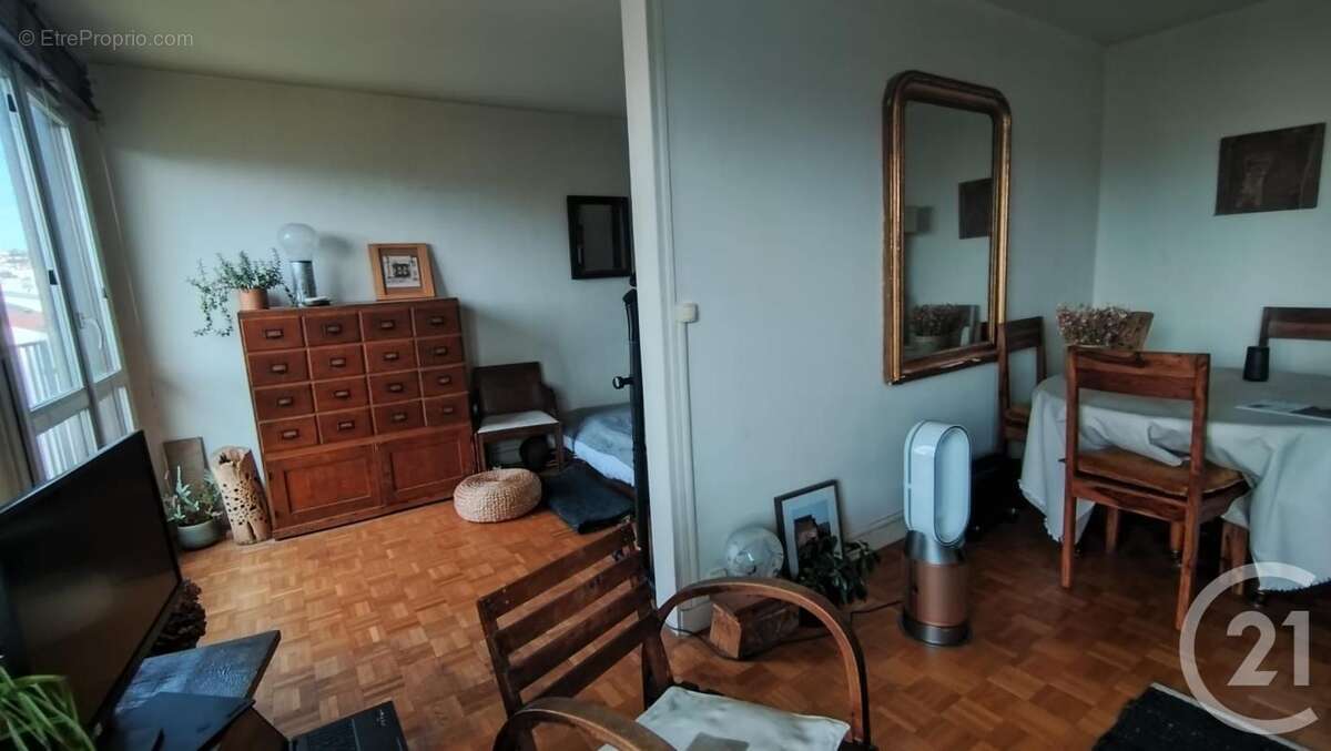 Appartement à FONTENAY-SOUS-BOIS