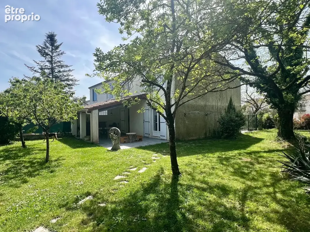 Photo 1 - Maison à SAINT-JEAN-D'ANGELY
