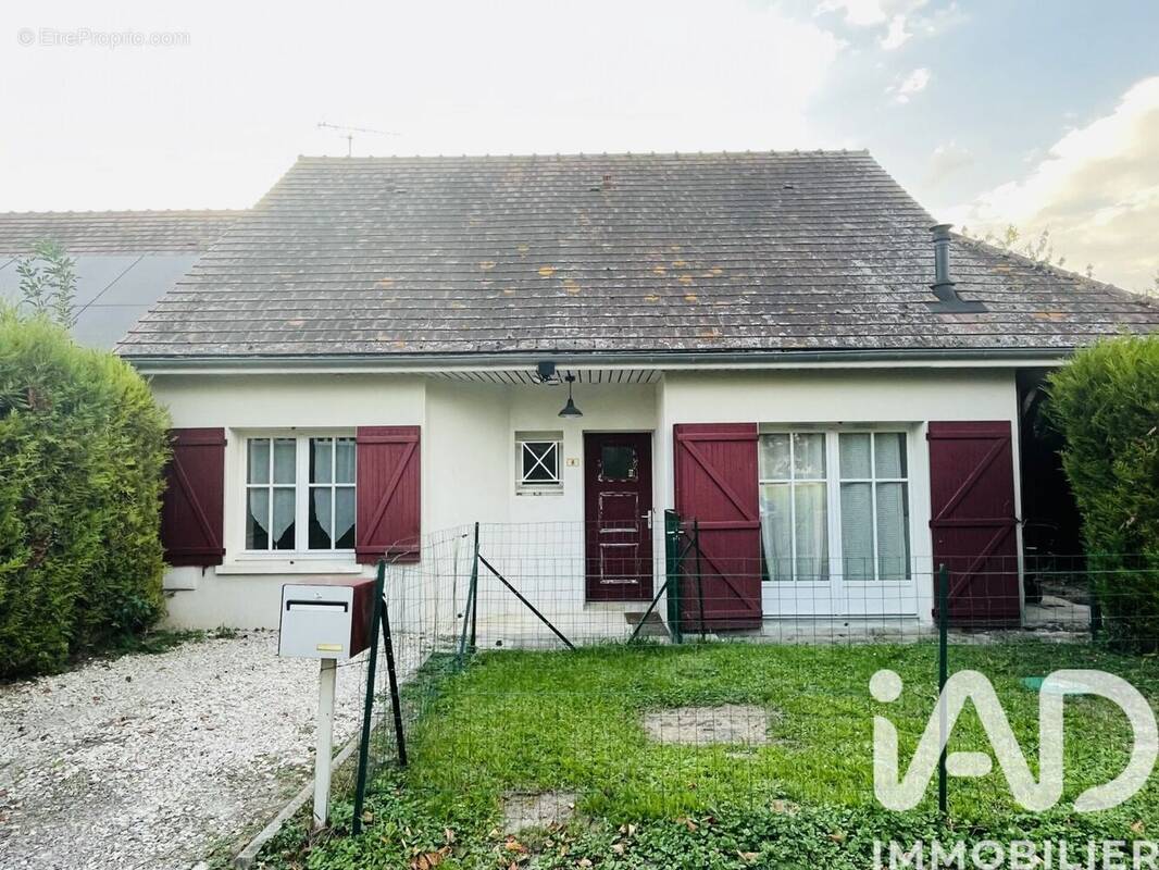 Photo 1 - Maison à SALON