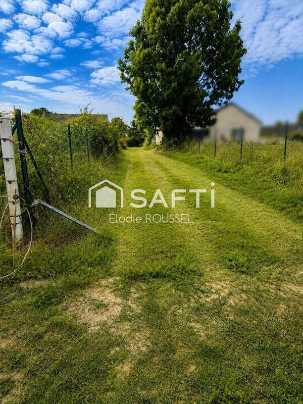 Terrain 1781 m² à Cuverville  - photo 3