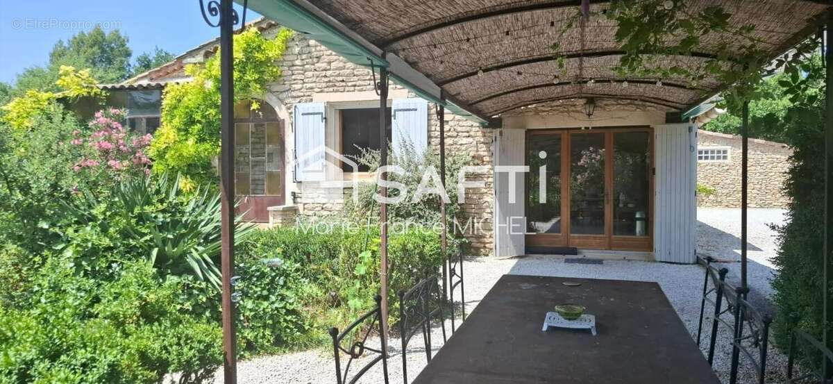 Photo 3 - Maison à GORDES