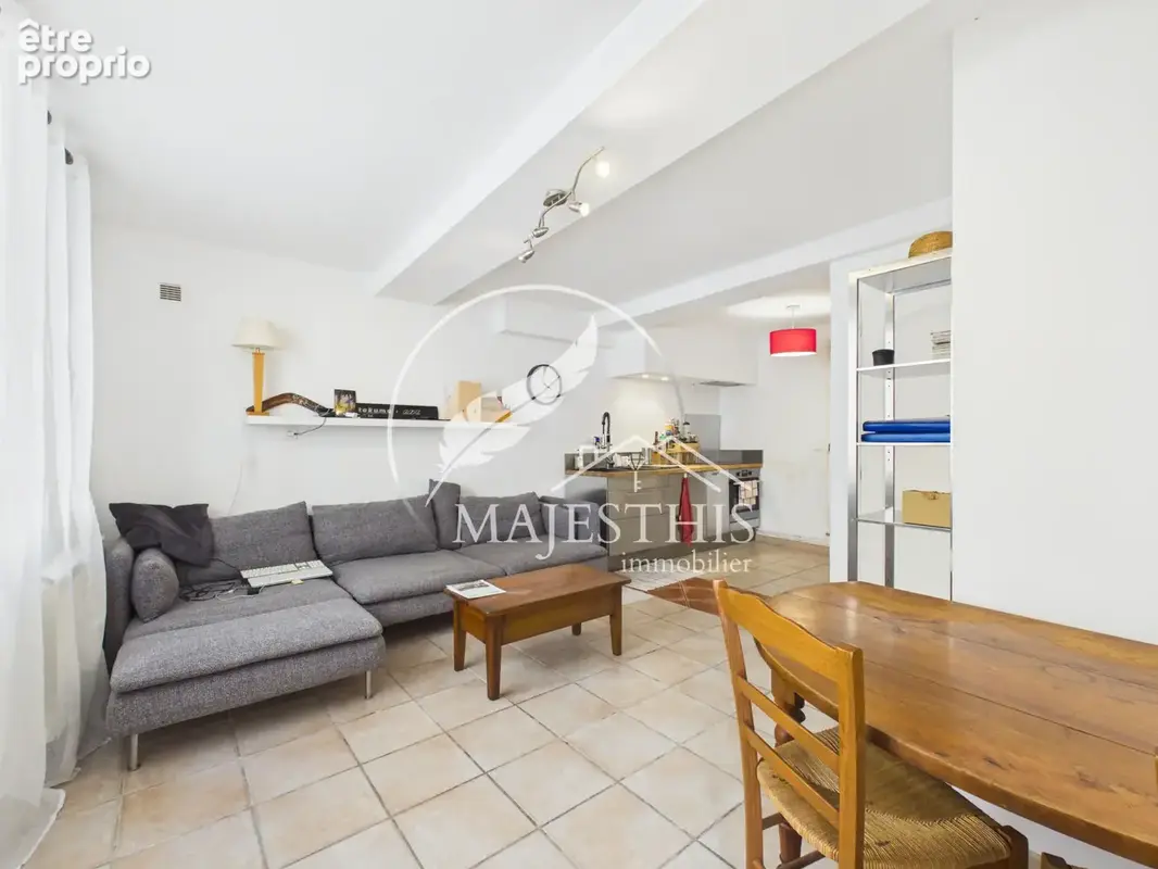 Puget-ville - immeuble (maison village) - t2 bis + t4 avec garage et terrasse - photo 3