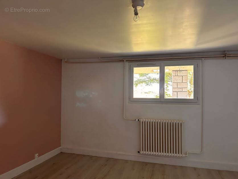 Maison à SAINT-MARCEL