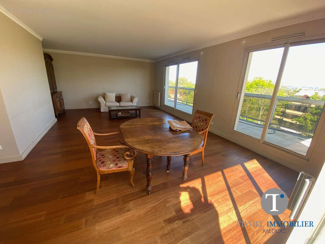 Appartement à BORDEAUX