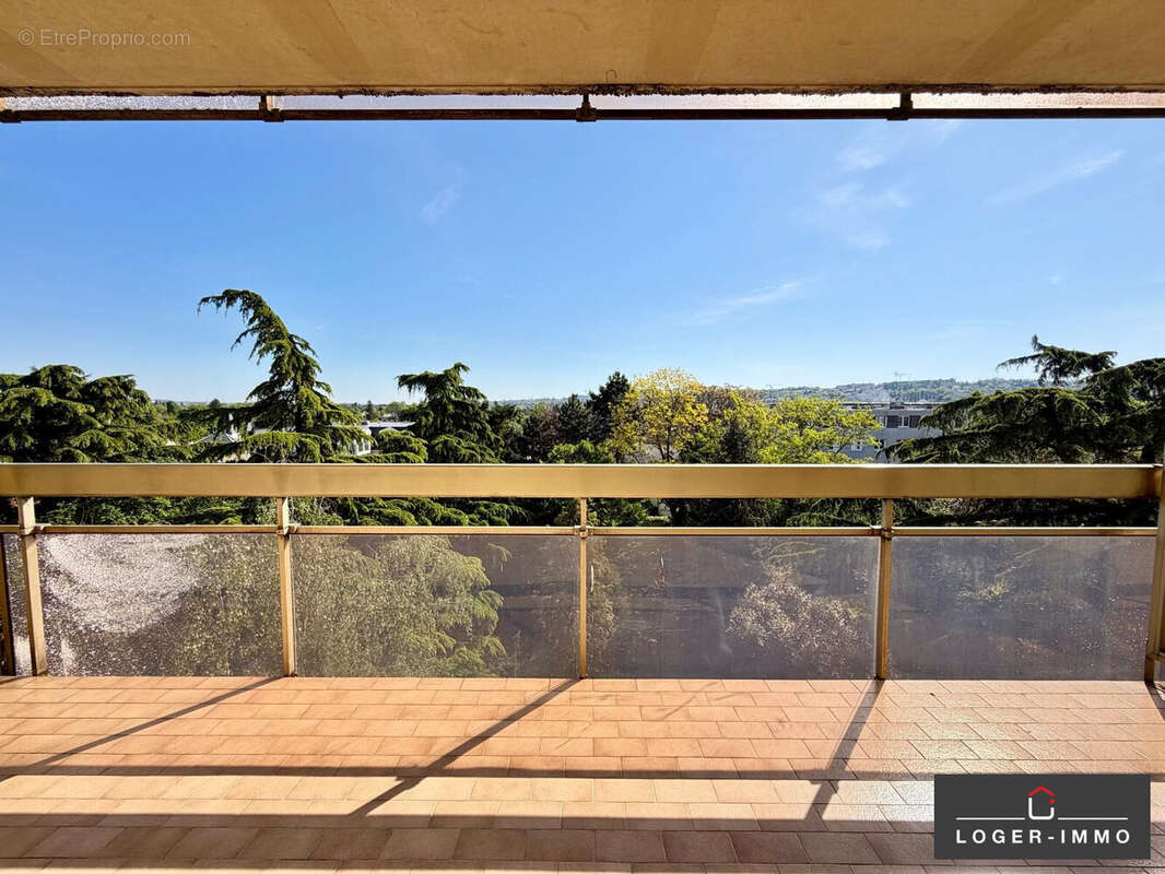 Appartement à LE PERREUX-SUR-MARNE