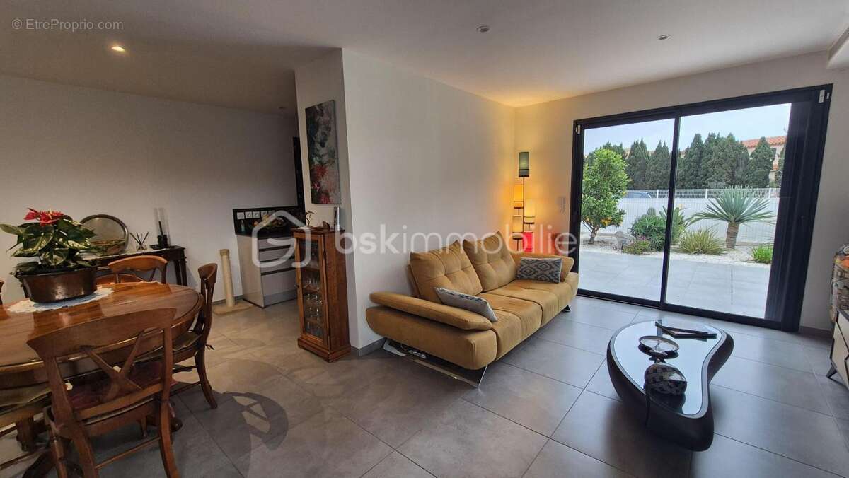 A vendre villa recente trois faces de 108m² sur terrain de 300m² en impasse a saint cyprien plage - proche du port - trois chamb - photo 6