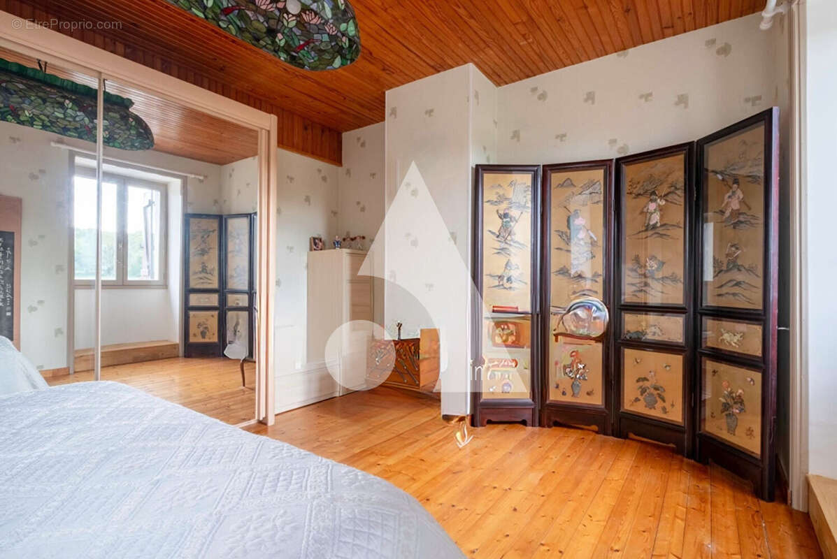 Maison à CHERMIGNAC