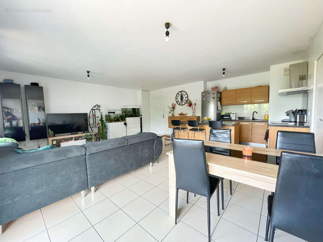 Appartement à SAINT-FONS