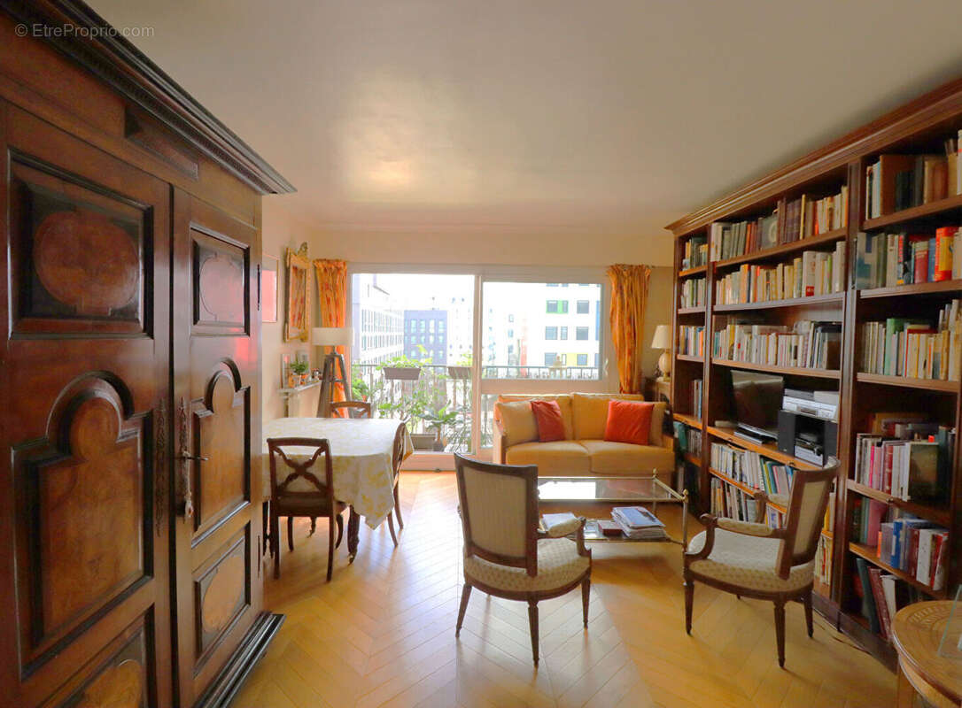 Appartement à ISSY-LES-MOULINEAUX