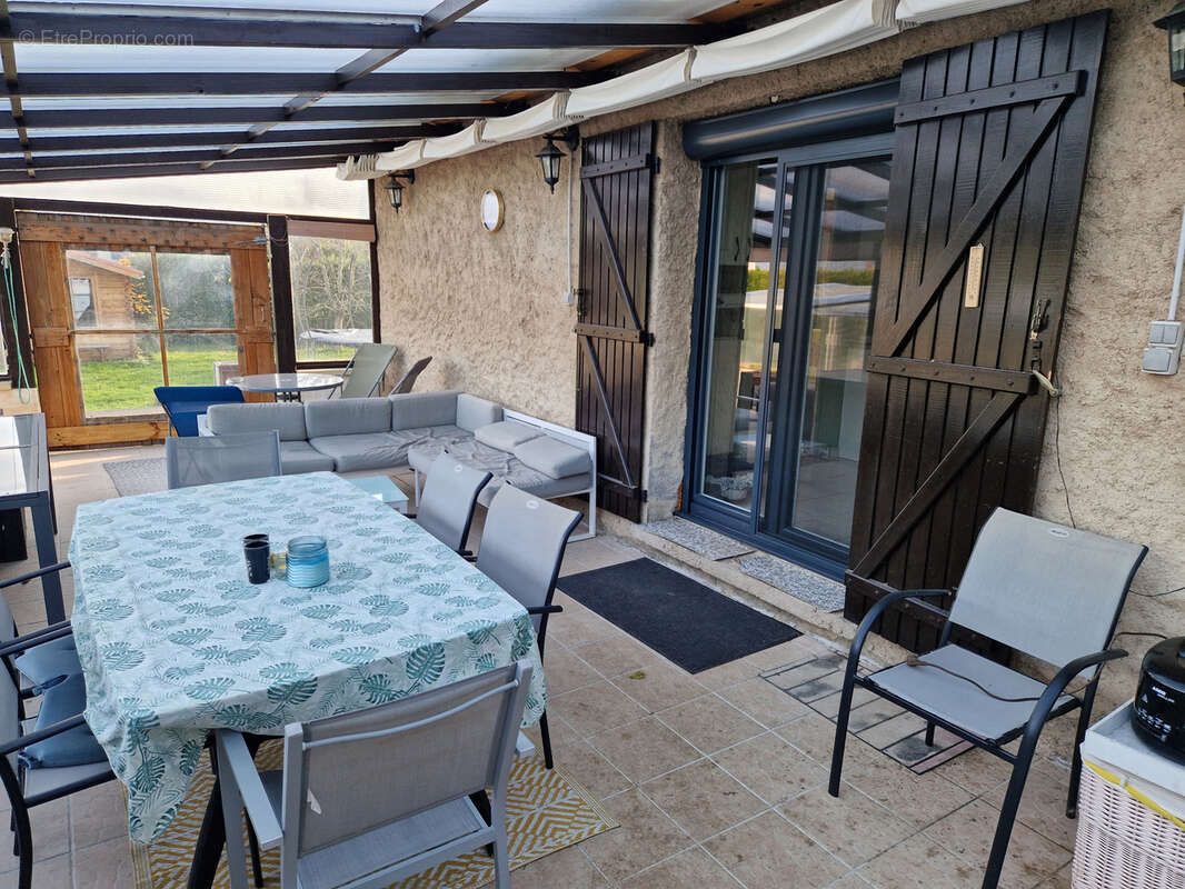 Maison à VELLE-SUR-MOSELLE