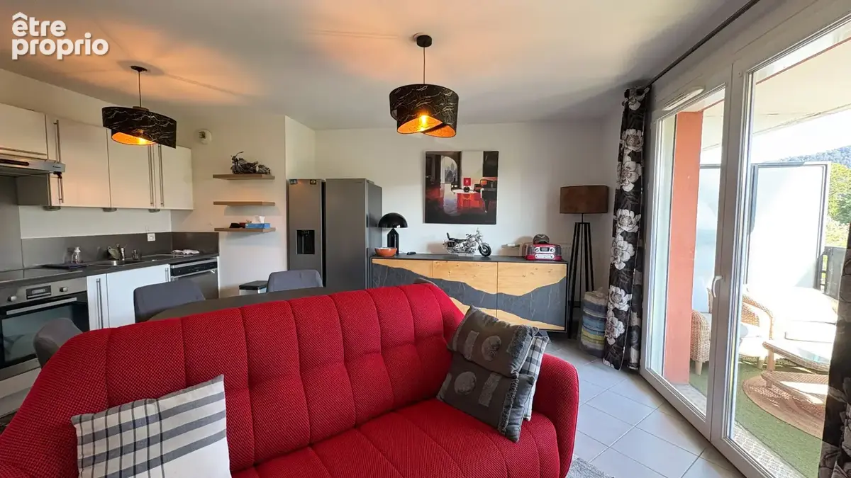 T3 lumineux avec vaste balcon et vue dégagée sur le Semnoz - photo 1