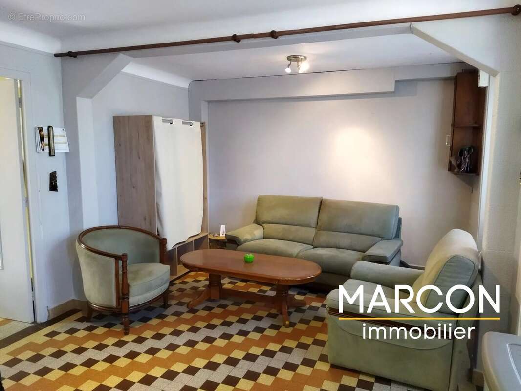 Maison à AZAT-CHATENET