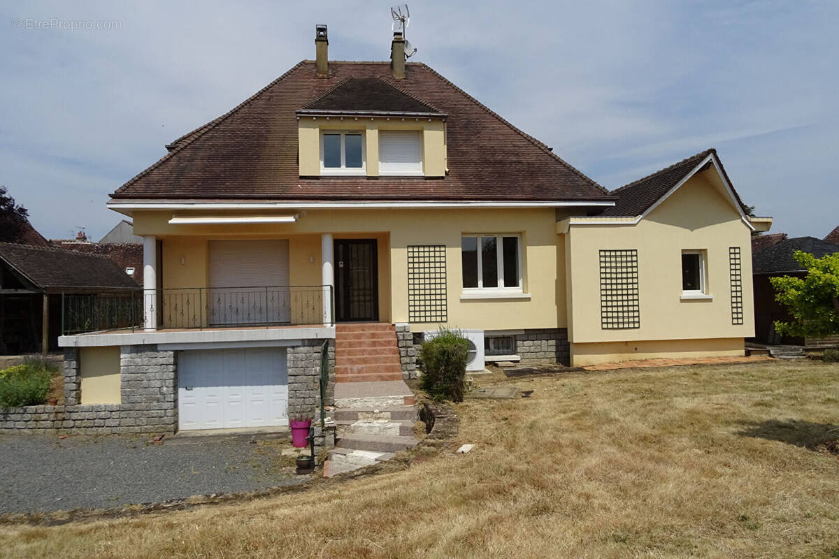 Maison à AUTHON-DU-PERCHE