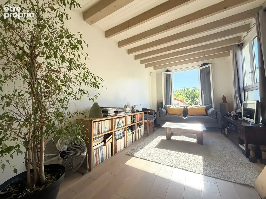Exclusivité — comme une maison, à deux pas des quais de marne - photo 2