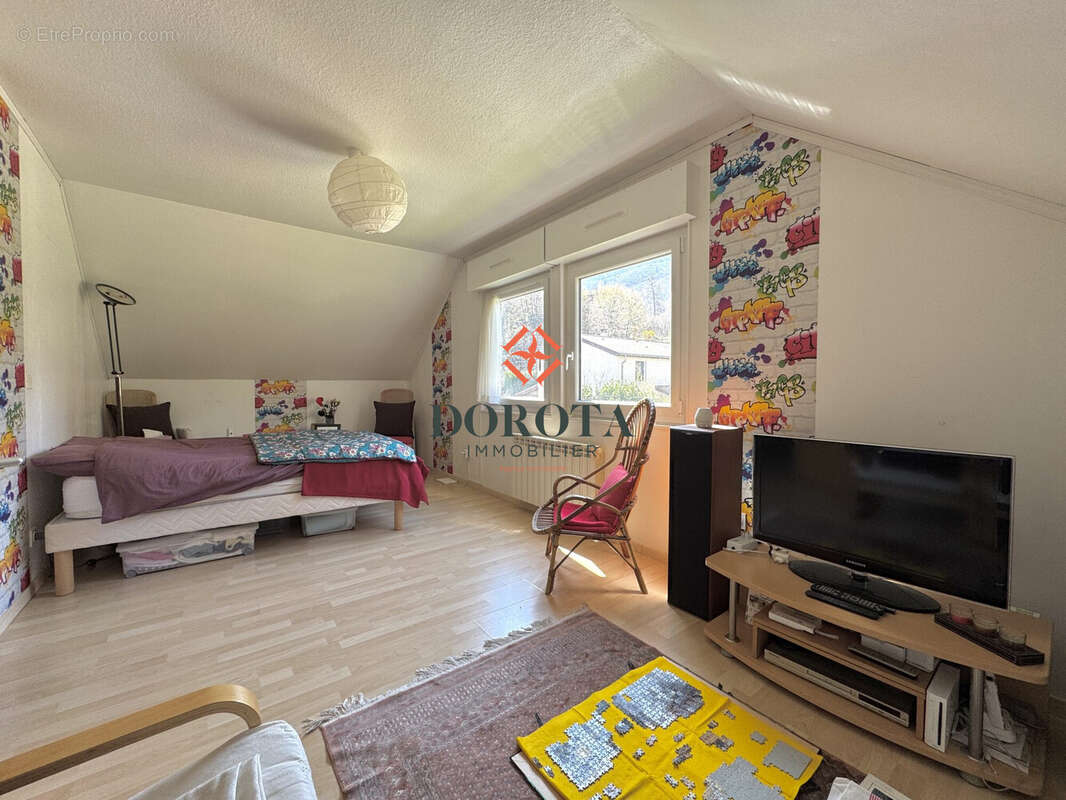 Maison à NOTRE-DAME-DE-MESAGE