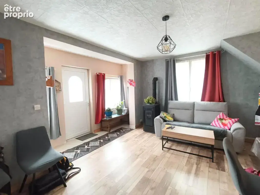 29540 Spezet maison de plain pied 2 chambres garage garage, cour et jardin - photo 2