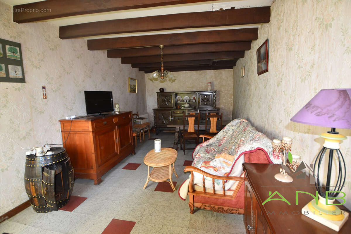 Maison à MAISONNAIS-SUR-TARDOIRE