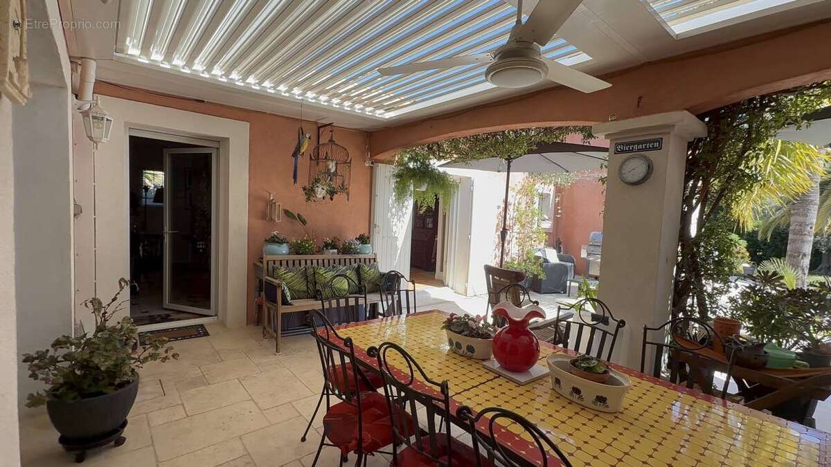 Maison à FREJUS