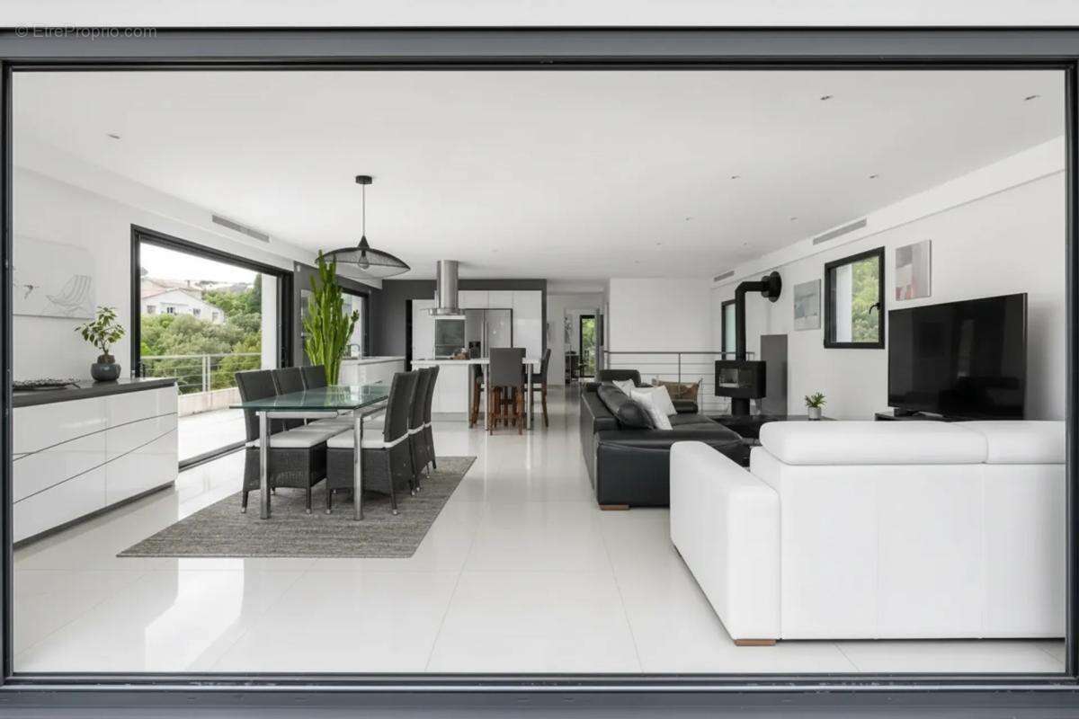 Villa 5 pièces avec piscine, 150 m², St Aygulf - photo 2