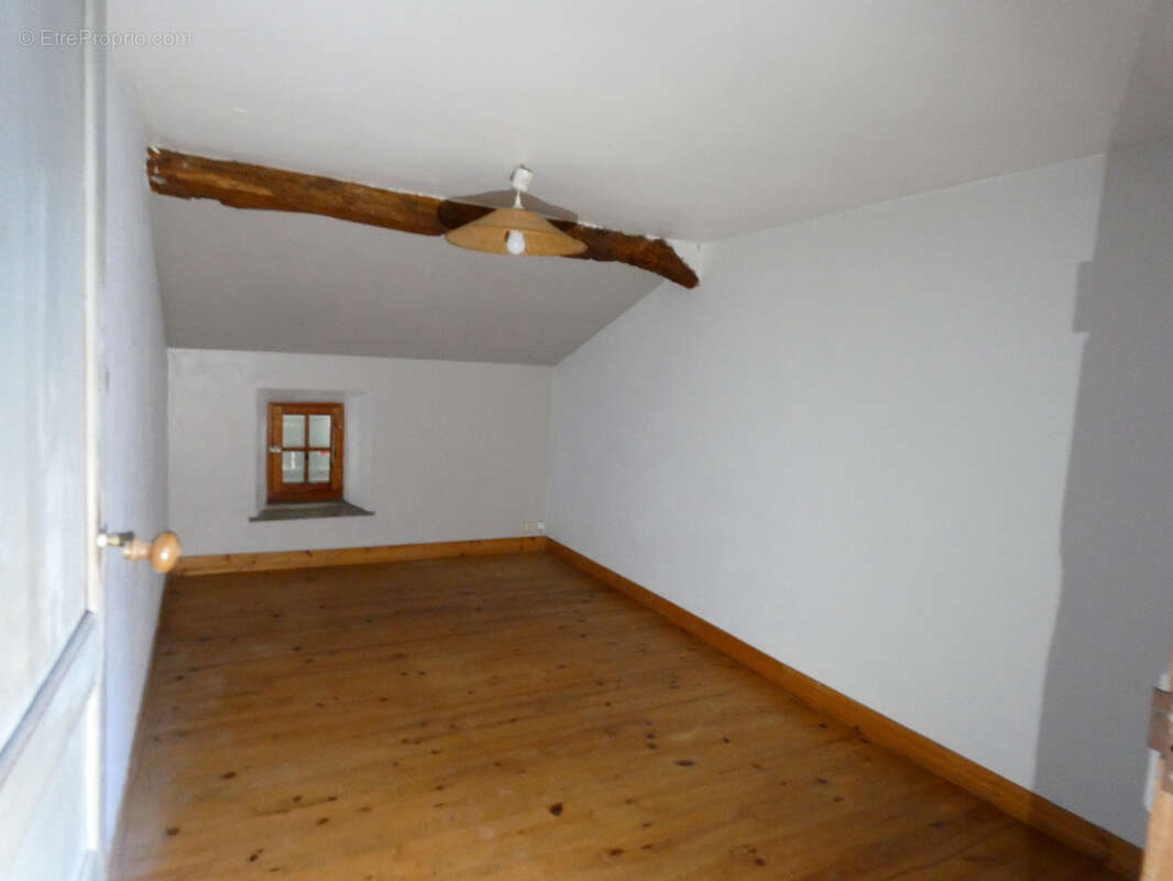 Maison à MORTAGNE-SUR-GIRONDE