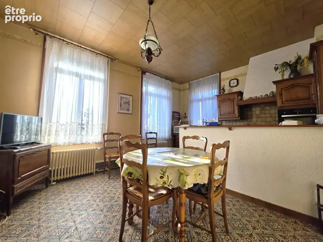 Maison individuelle avec atelier, dépendances et jardin clos - photo 11