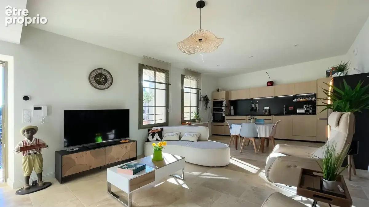 Photo Appartement à Uzes au prix de 472 000€
