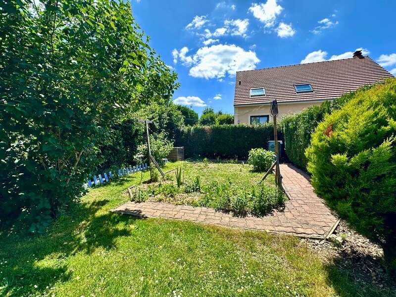 Maison à BURES-SUR-YVETTE