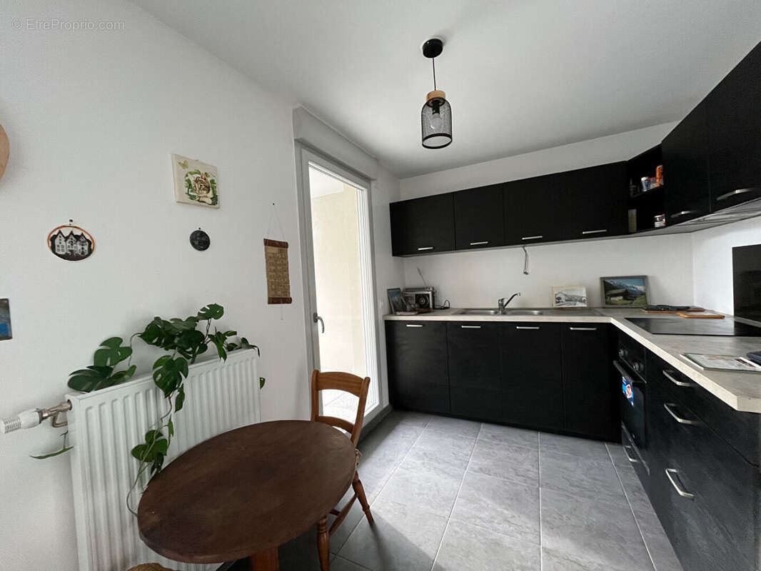 Appartement à MOIRANS
