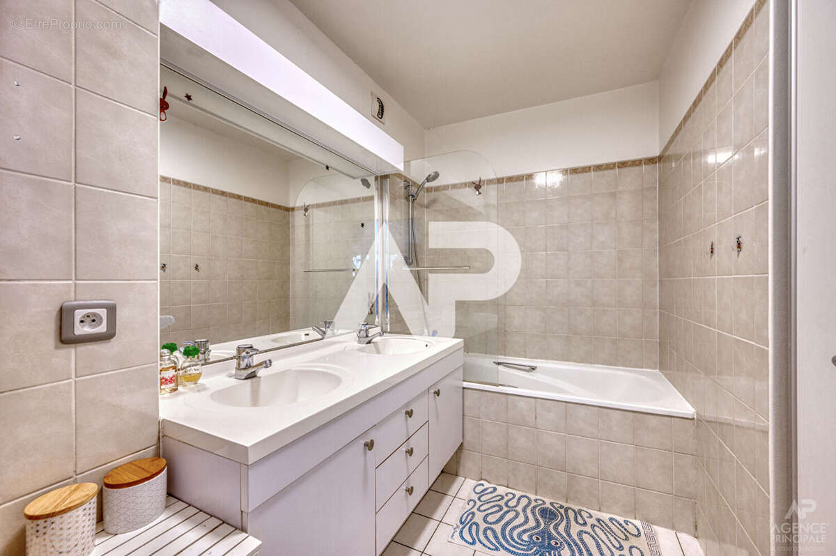 Appartement à RUEIL-MALMAISON