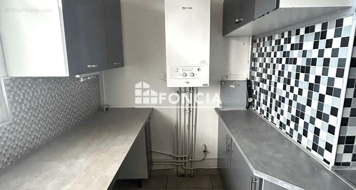 Appartement à VILLENEUVE-LA-GARENNE