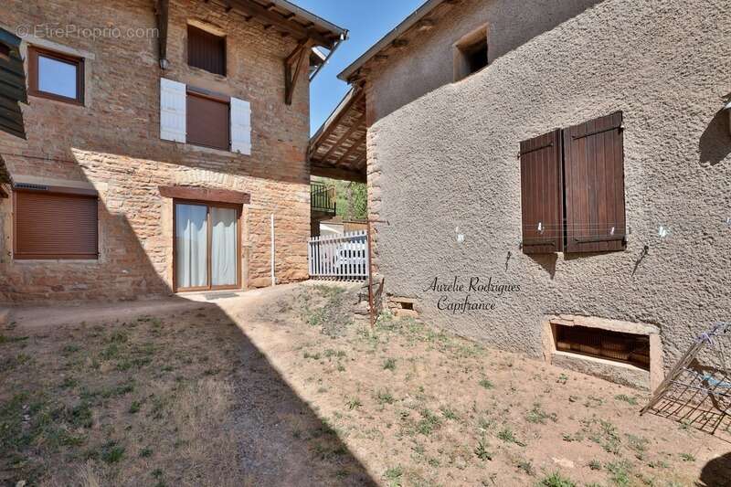 Maison à vendre 8 pièces VERGISSON (71) - photo 16