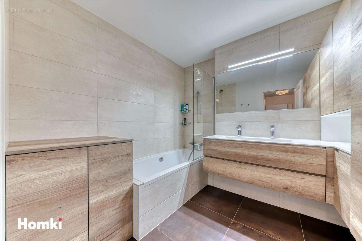 Appartement à LYON-7E