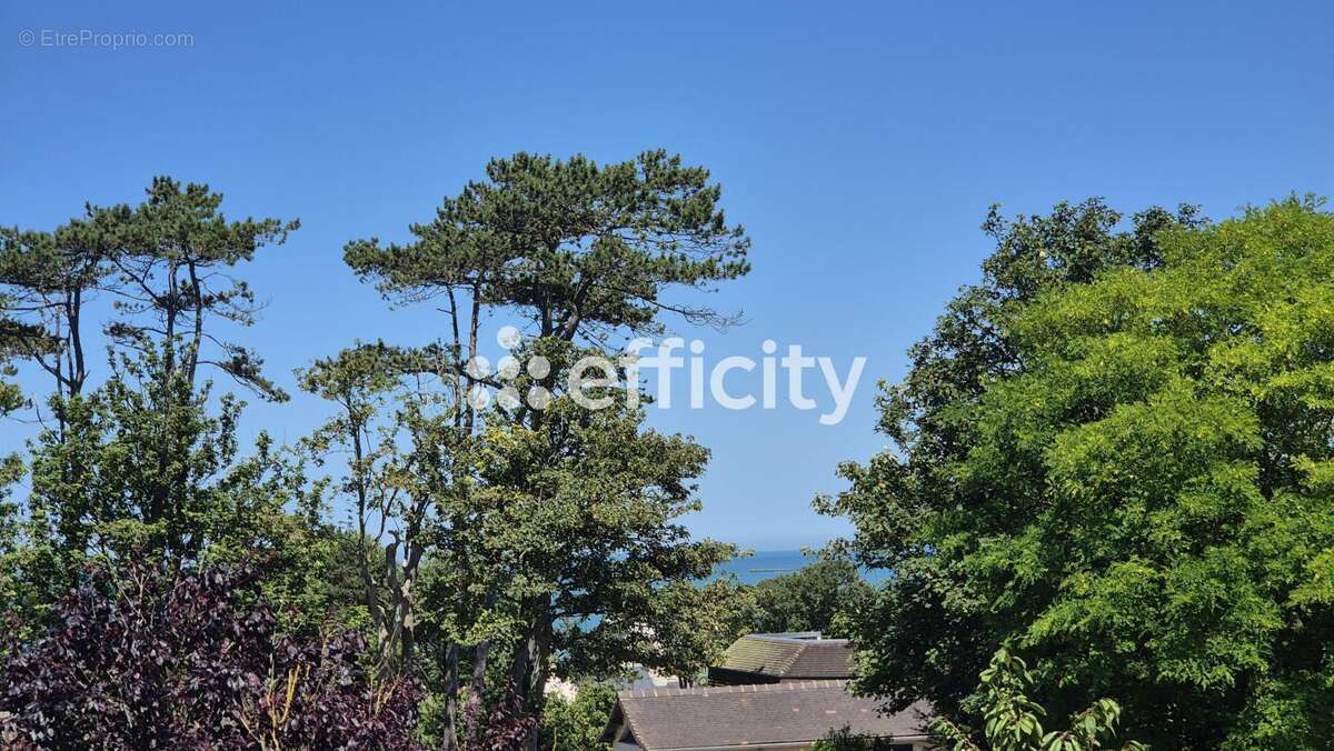 Maison à ARROMANCHES-LES-BAINS