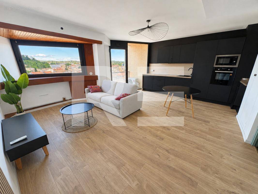 Appartement à NIMES