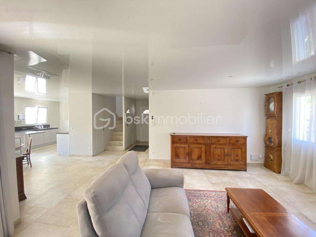  Maison familiale 4 chambres, avec piscine, jacuzzi et pool house – Sans vis-à-vis à Montélimar - photo 8